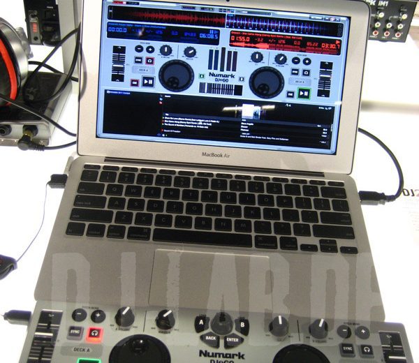 NAMM 2011 - Kompakte DJ-Controller überall