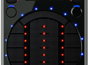 DJ B-Side erklärt den Einsatz von SCS3d zusammen mit dem Video Plug in von Serato Scratch Live!