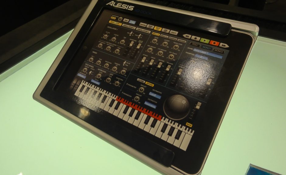 Alesis IO-Dock: iPad Docking Station