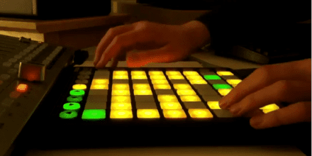 Remix / Live Mash Up Video von Künstler Madeon
