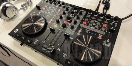 Stanton DJC.4 - 2-Deck Controller für Virtual DJ, Musikmesse 2012Stanton DJC.4 - 2-Deck Controller for Virtual DJ, Musikmesse 2012
