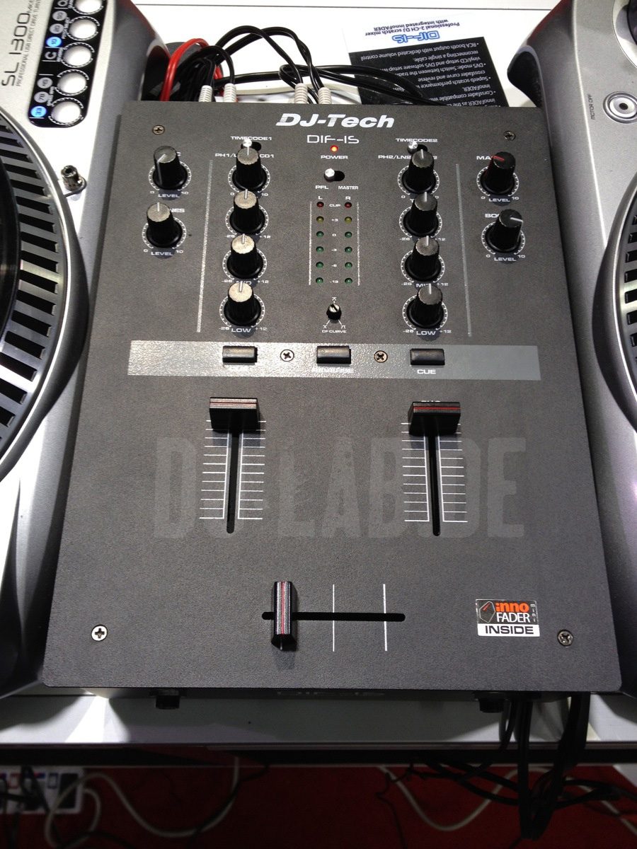 NAMM 2013: DJ-Tech DIF-1S, Battlemixer mit Innofader-TechnikNAMM 2013: DJ-Tech DIF-1S, Battlemixer with Innofader