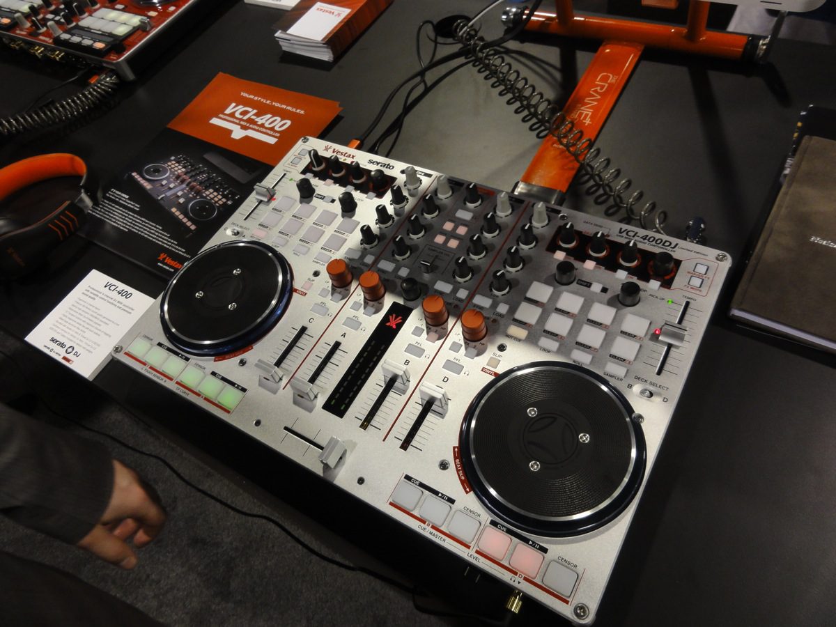 Alles was ihr über das Vestax VCI-400 Serato DJ Upgrade wissen müsst.All you should know about the VCI-400 Serato DJ upgrade