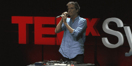 Video: Tom Thum Beatbox Perfomance mit Korg Kaoss Pad3Video: Tom Thum Beatbox Perfomance with Korg Kaoss Pad3