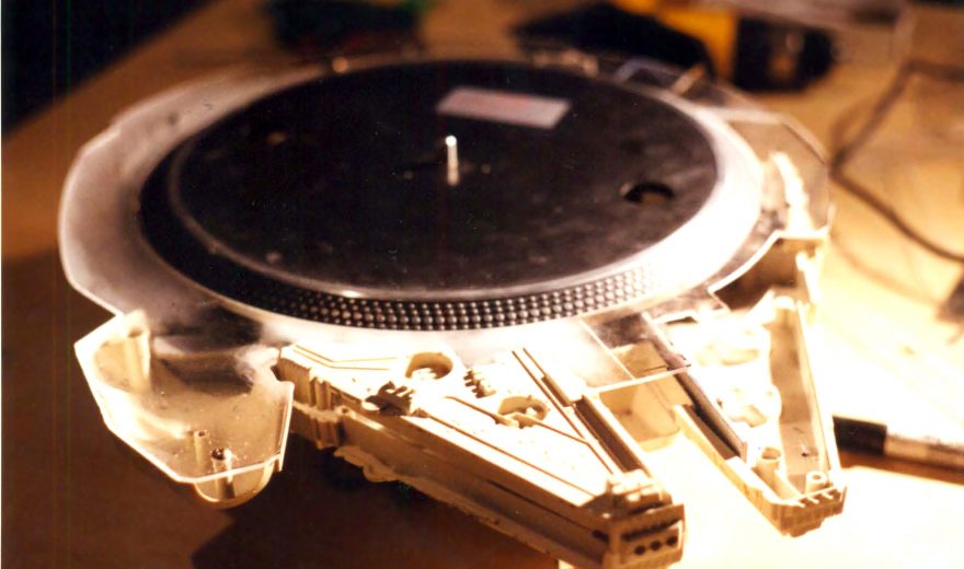 Mod: Millenium Falke 1200 - Star Wars Plattenspieler