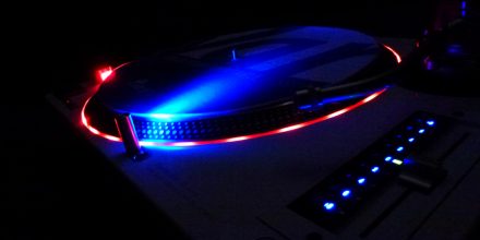 Varyturn: Pimp your 1210er - Plattenspieler-Tuning der besonderen ArtPimp your turntable: Varyturn - designconcepts for turntables