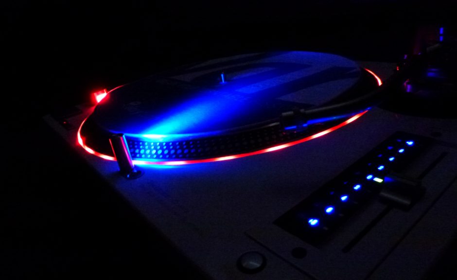 Varyturn: Pimp your 1210er - Plattenspieler-Tuning der besonderen ArtPimp your turntable: Varyturn - designconcepts for turntables