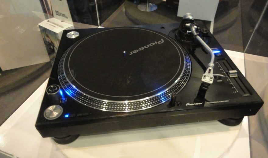 Pioneer Plattenspieler auf der Musikmesse 2014 gesichtet - Was steckt dahinter?