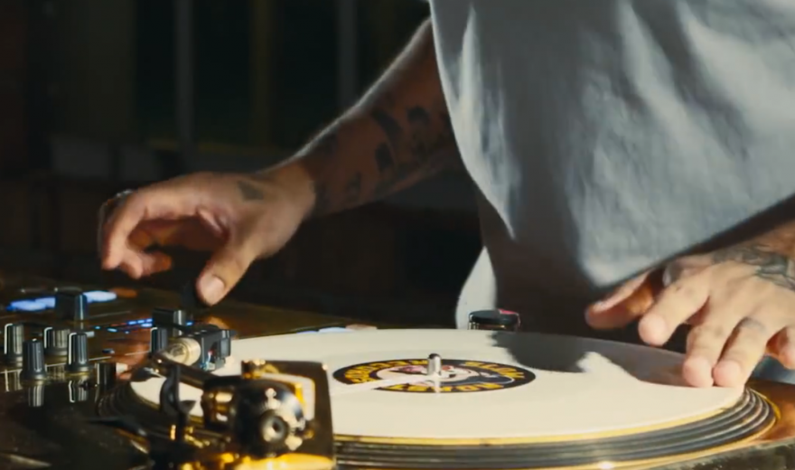 Video: "New Slaves Routine" - DJ Craze zeigt der EDM-Welt was "RealDJing" ist.