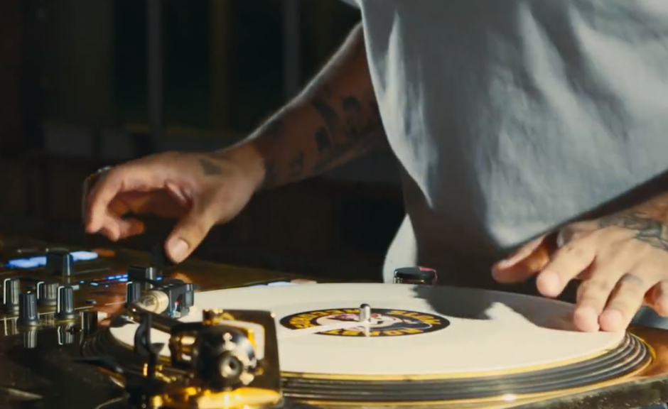 Video: "New Slaves Routine" - DJ Craze zeigt der EDM-Welt was "RealDJing" ist.