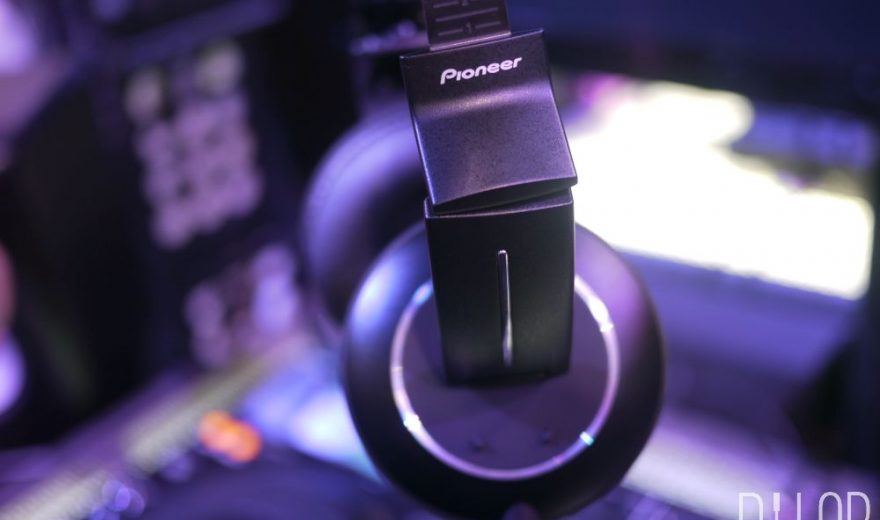 Neu: Pioneer HDJ-2000MK2 - DJ-Kopfhörer, NAMM 2015