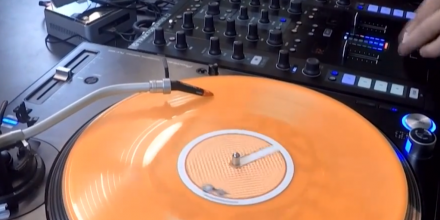 Computer in einen Mixer bauen - Thud Rumble auf der Makercon