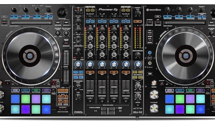 Neu: Pioneer DDJ-RX und DDJ-RZ - Erste Controller für Rekordbox DJ