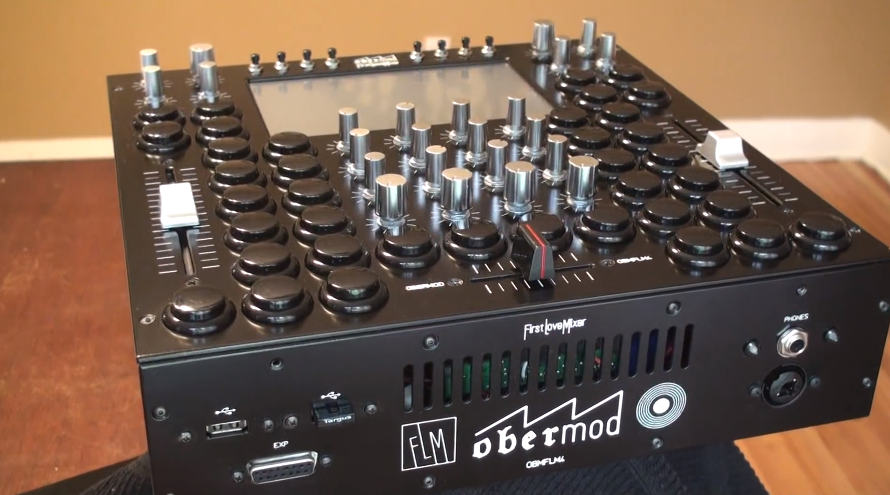 DJ dAb’s OBMLFM4 - Der Mixer der Zukunft?