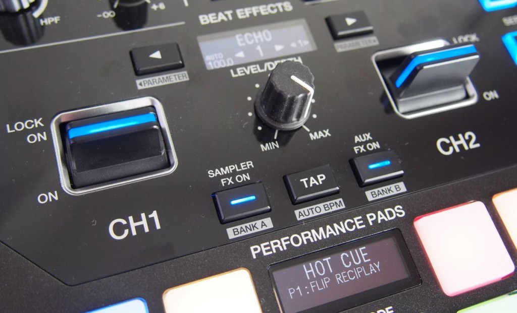 Pioneer DJM S9 Displays