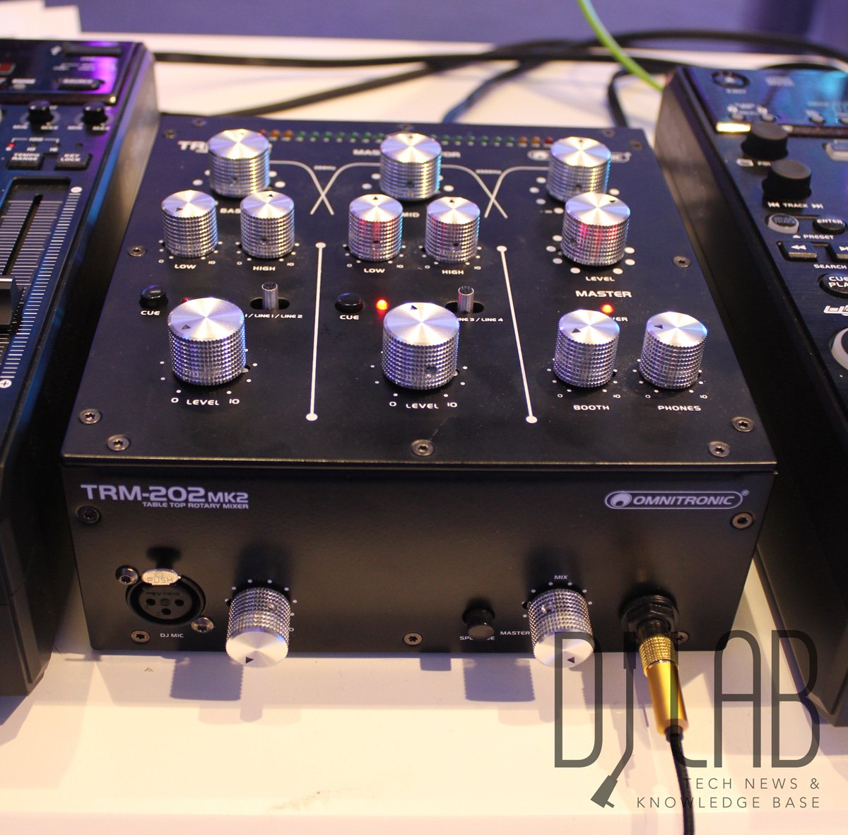 Musikmesse 2016: Omnitronic TRM-202MK2 - Kompakter Rotary-Mixer