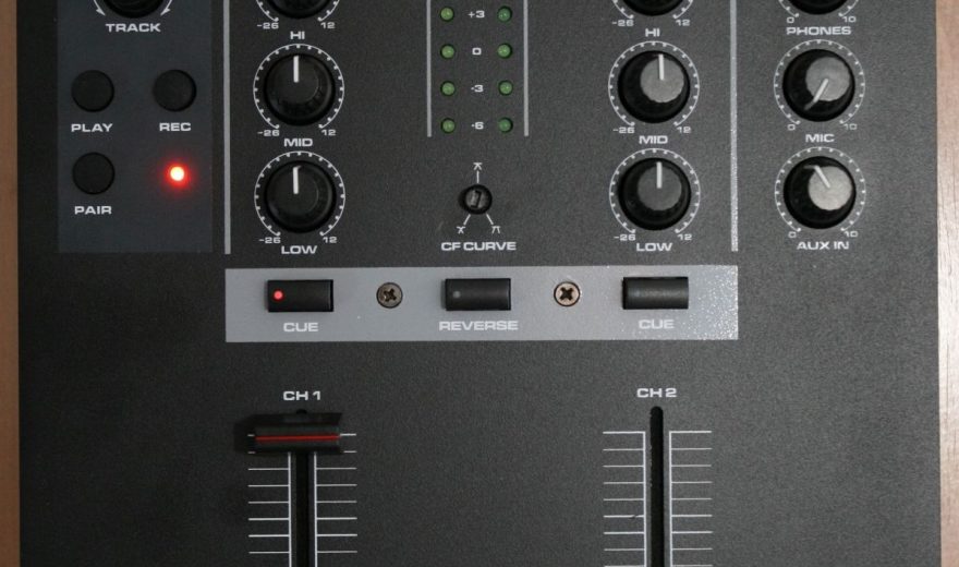 Test: DJ Tech DIF-X - Budget Battlemixer