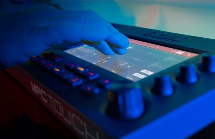 AKAI MPC TOUCH