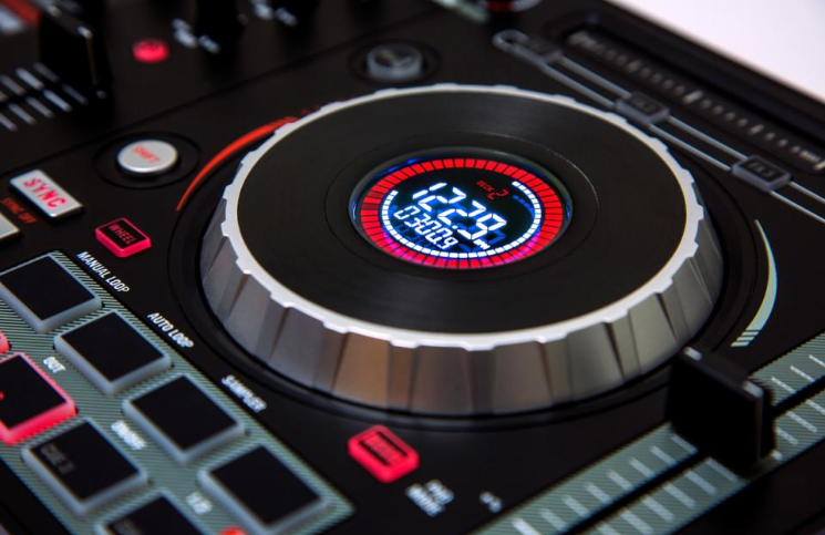 NUMARK MIXTRACK PLATINUM