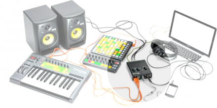 NOVATION AUDIOHUB 2x4