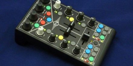 FADERFOX DJ4 - Traktor Controller