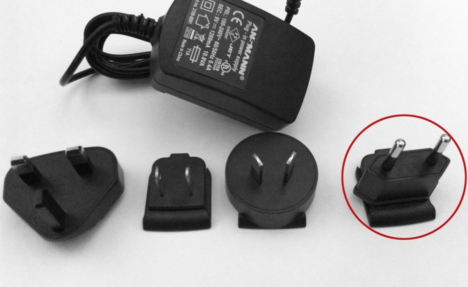 NI ruft Eurostecker-Adapter vom S4 zurück