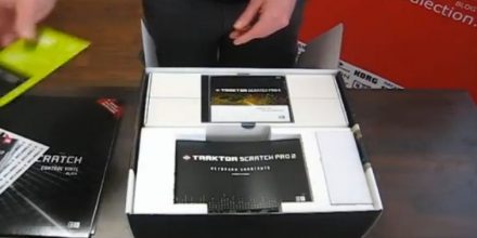 Unboxing TRAKTOR SCRATCH PRO 2