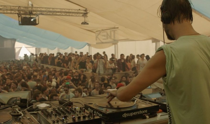 Film: „Denk ich an Deutschland in der Nacht“ – eine Doku der DJ- und Club-Kultur