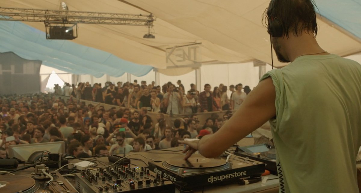 Film: „Denk ich an Deutschland in der Nacht“ – eine Doku der DJ- und Club-Kultur