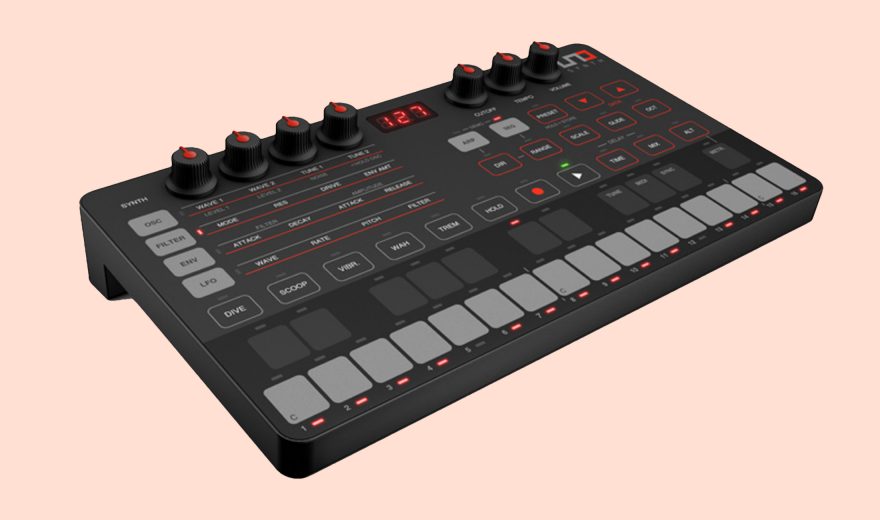 Superbooth 2018: IK Multimedia - UNO Synth