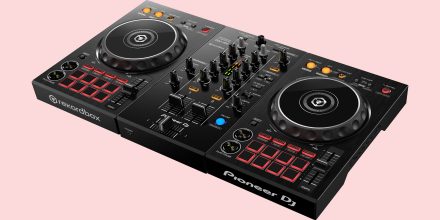 Test: Pioneer DJ DDJ-400 / DJ-Controller für Einsteiger:innen
