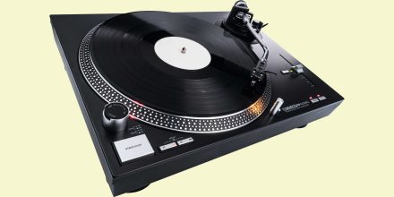 Test: Reloop RP-4000 MK2 / DJ-Plattenspieler