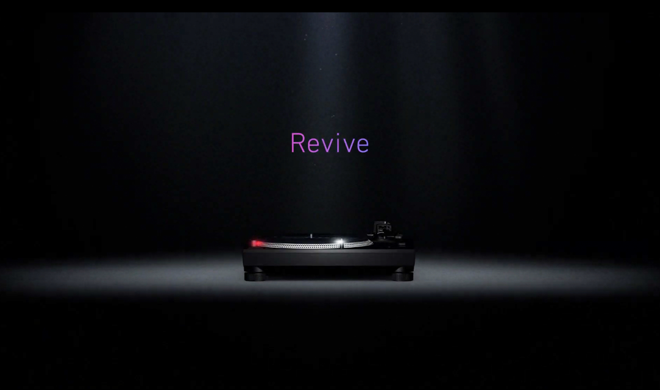 Stellt Technics am 7. Januar den neuen Plattenspieler SL-1200 MK7 vor?