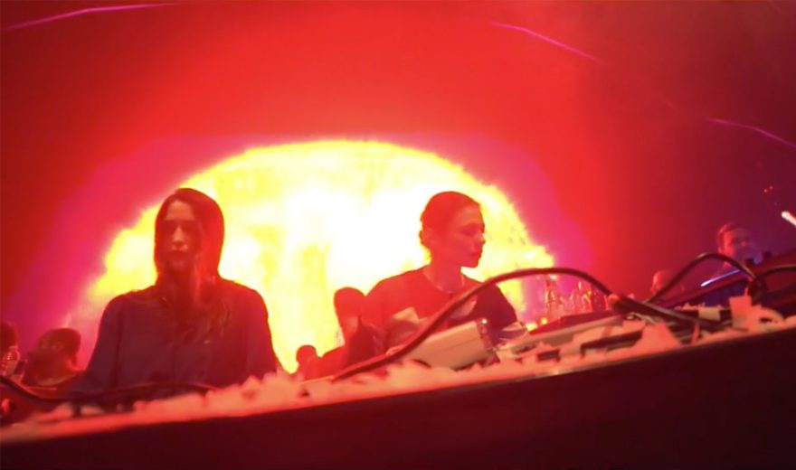 Time Warp 2019: Arte zeigt Nina Kraviz B2B Helena Hauff