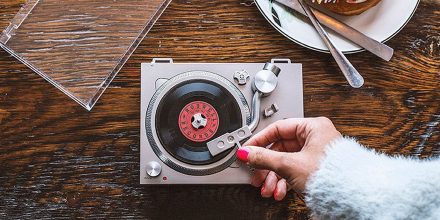 Den RSD3 3 Inch Plattenspieler gibt es exklusiv am Record Store Day