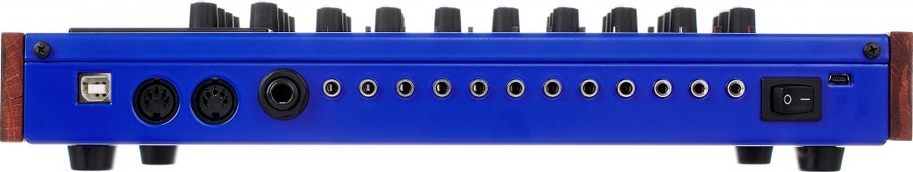 Die Anschl&uuml;sse des Tanzb&auml;r 2 von MFB.