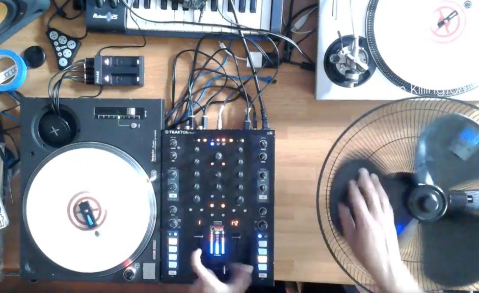 Ersten Videos von Phase: Scratchen in der Mikrowelle und auf dem Ventilator