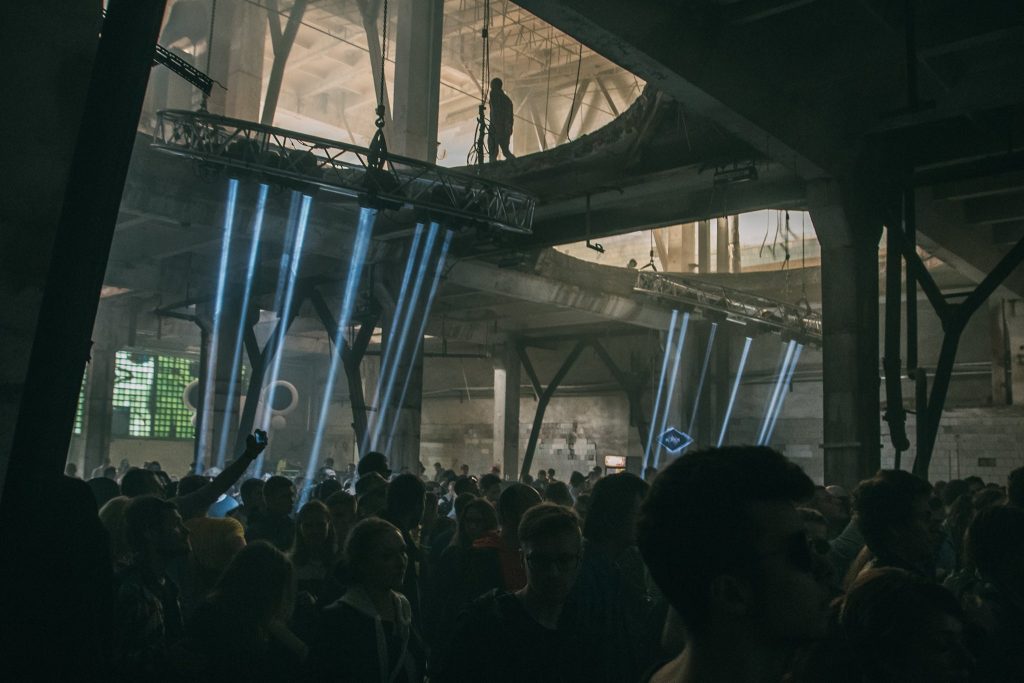 Ein Floor auf dem Gamma Festival in St- Petersburg.