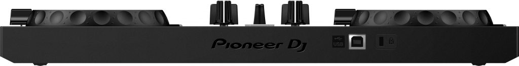 Der DDJ-200 DJ-Controller von Pioneer DJ von der R&uuml;ckseite.