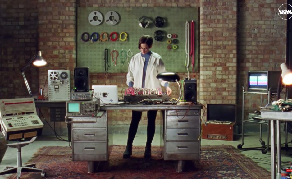 Videotipp: Boiler Room erklärt Klänge und Soundsynthese