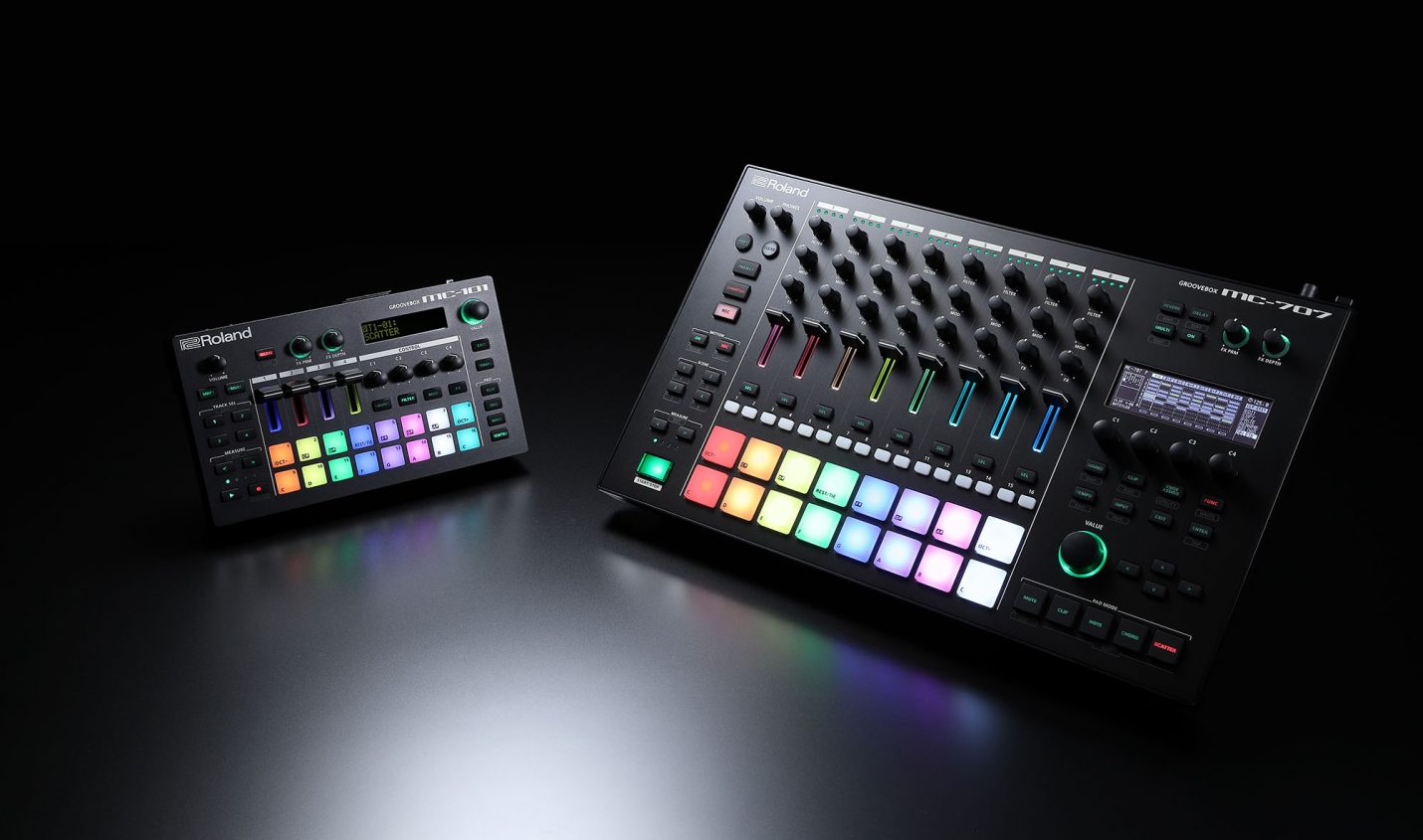Roland MC-707 und MC-101 Grooveboxen mit Sampling und Synths