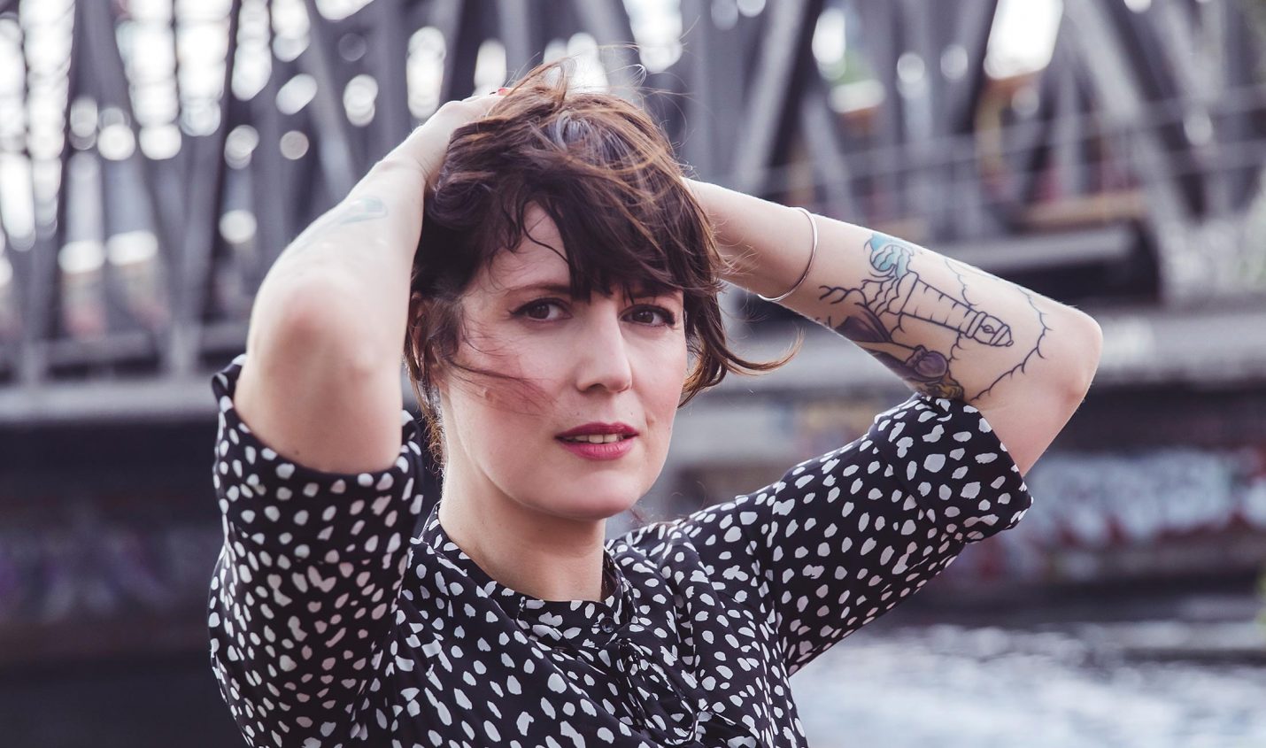 Cinthie: "Ey, wir machen ’nen Plattenladen auf!"