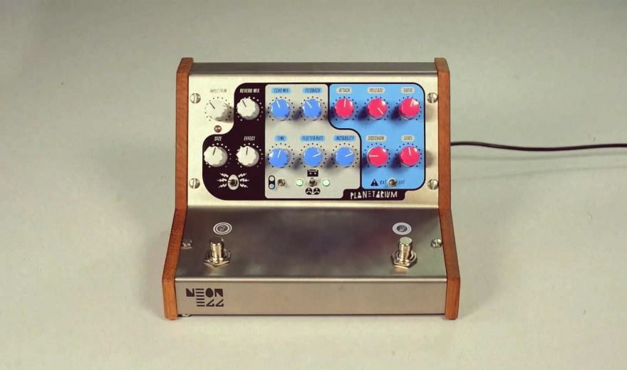 Neon Egg: Multieffektgerät Planetarium 2 vorgestellt