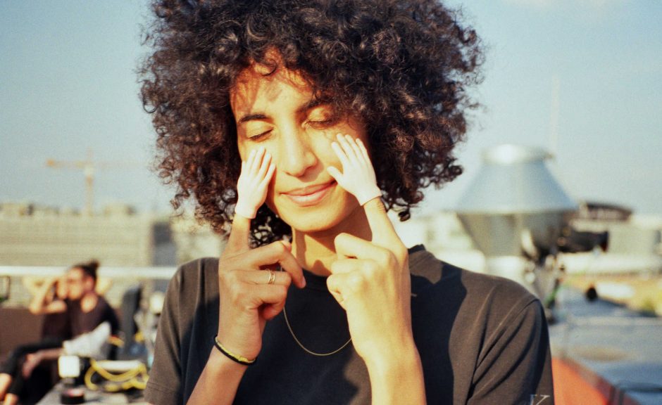 Interview: Sarah Farina – Politisches DJing & Rainbow Bass