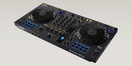 Test: Pioneer DJ DDJ-FLX6 / Vierkanal-Controller