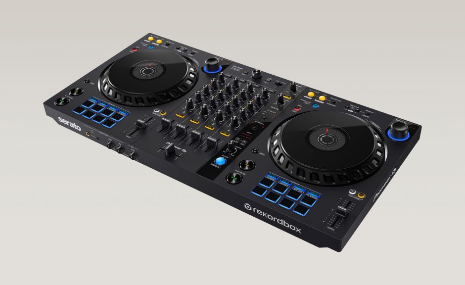 Test: Pioneer DJ DDJ-FLX6 / Vierkanal-Controller