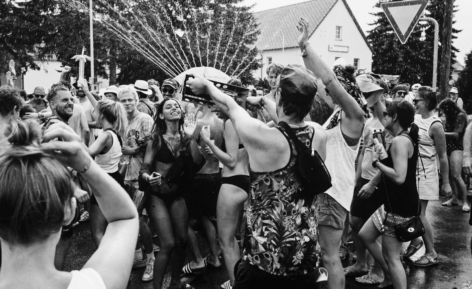 Nachtdigital: Neuer Bildband 'Zum Bungalowdorf 1 - a Nachtdigital Book'