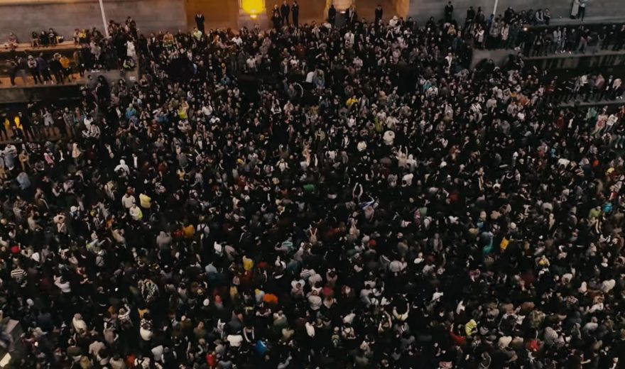 Midnight Frontier: Dokumentation über LGBTQ-Aktivist:innen in Georgien und das Bassiani