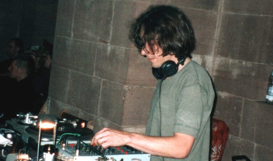 Move D lässt Source Records nach 16 Jahren wieder aufleben