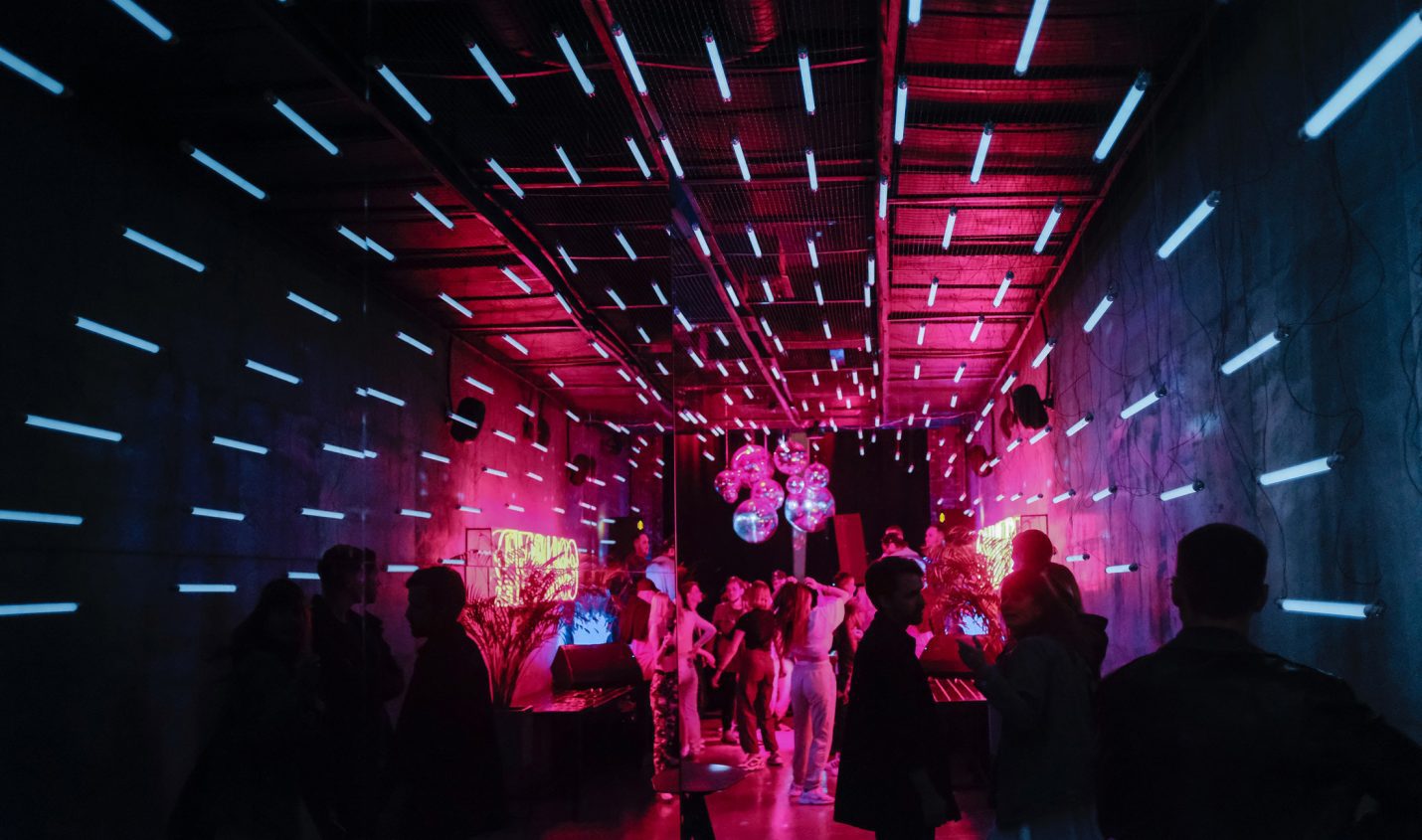 Trotz Verbot: Clubs in Niederlande öffnen für eine Nacht